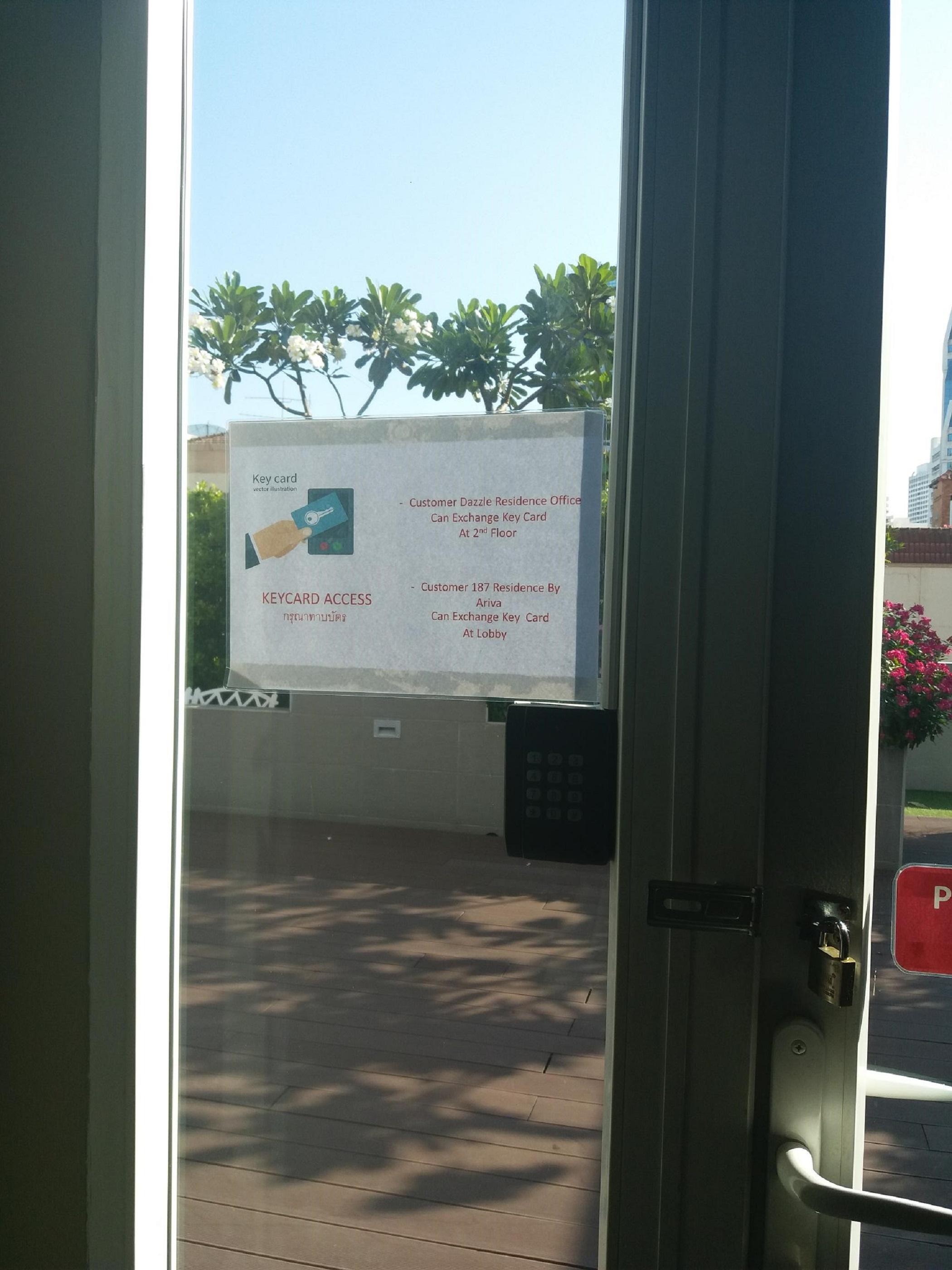 Dazzle Residence Μπανγκόκ Εξωτερικό φωτογραφία